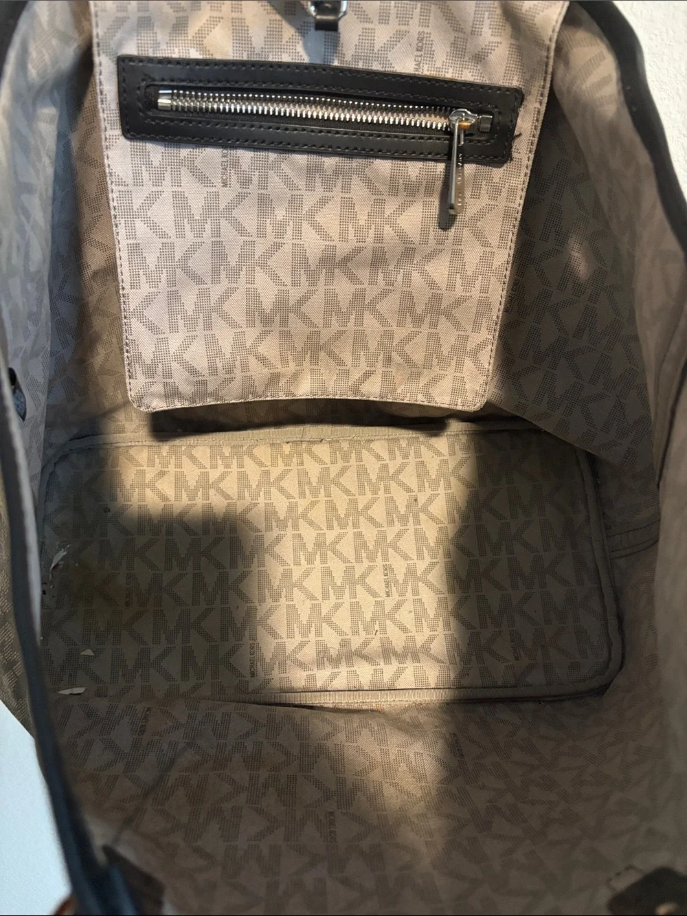 Michael Kors classic michael
